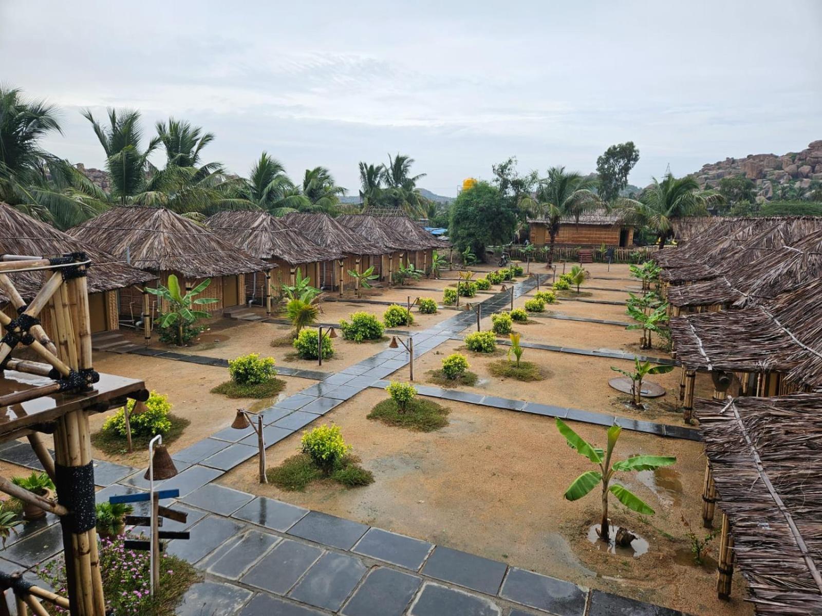 The King On The Rocks Resort Hampi Exterior foto