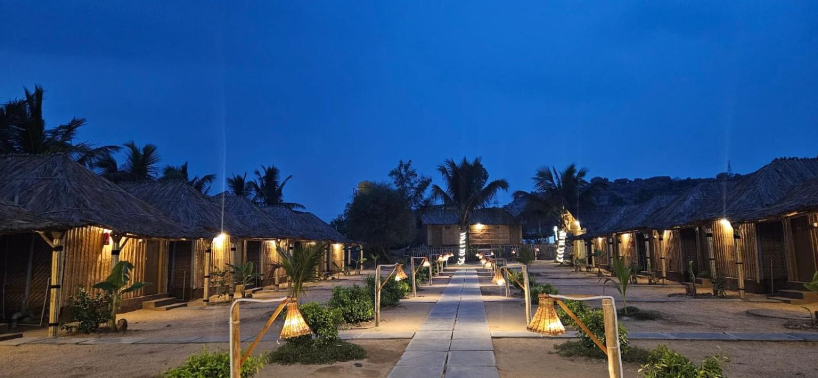 The King On The Rocks Resort Hampi Exterior foto